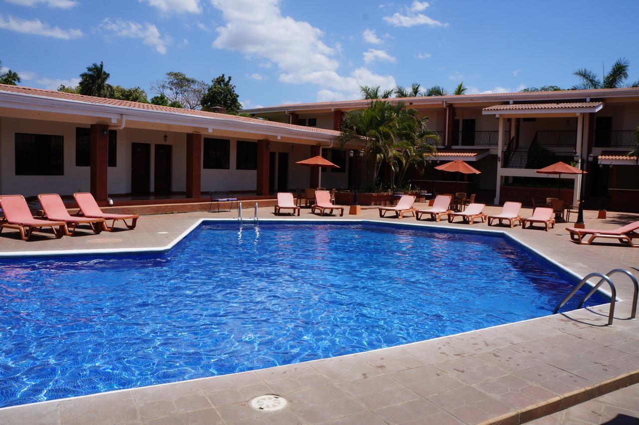 Farallones Hotel Chinandega Kültér fotó