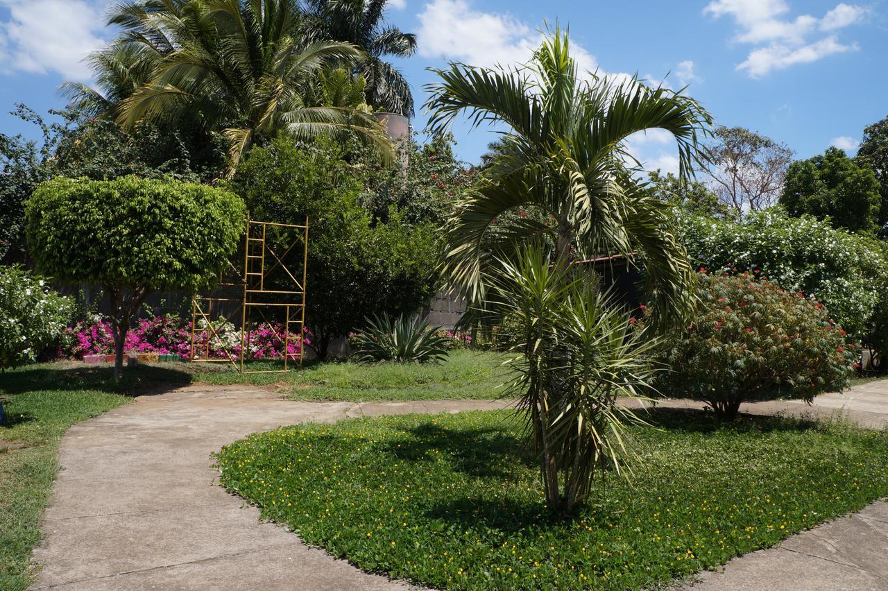 Farallones Hotel Chinandega Kültér fotó