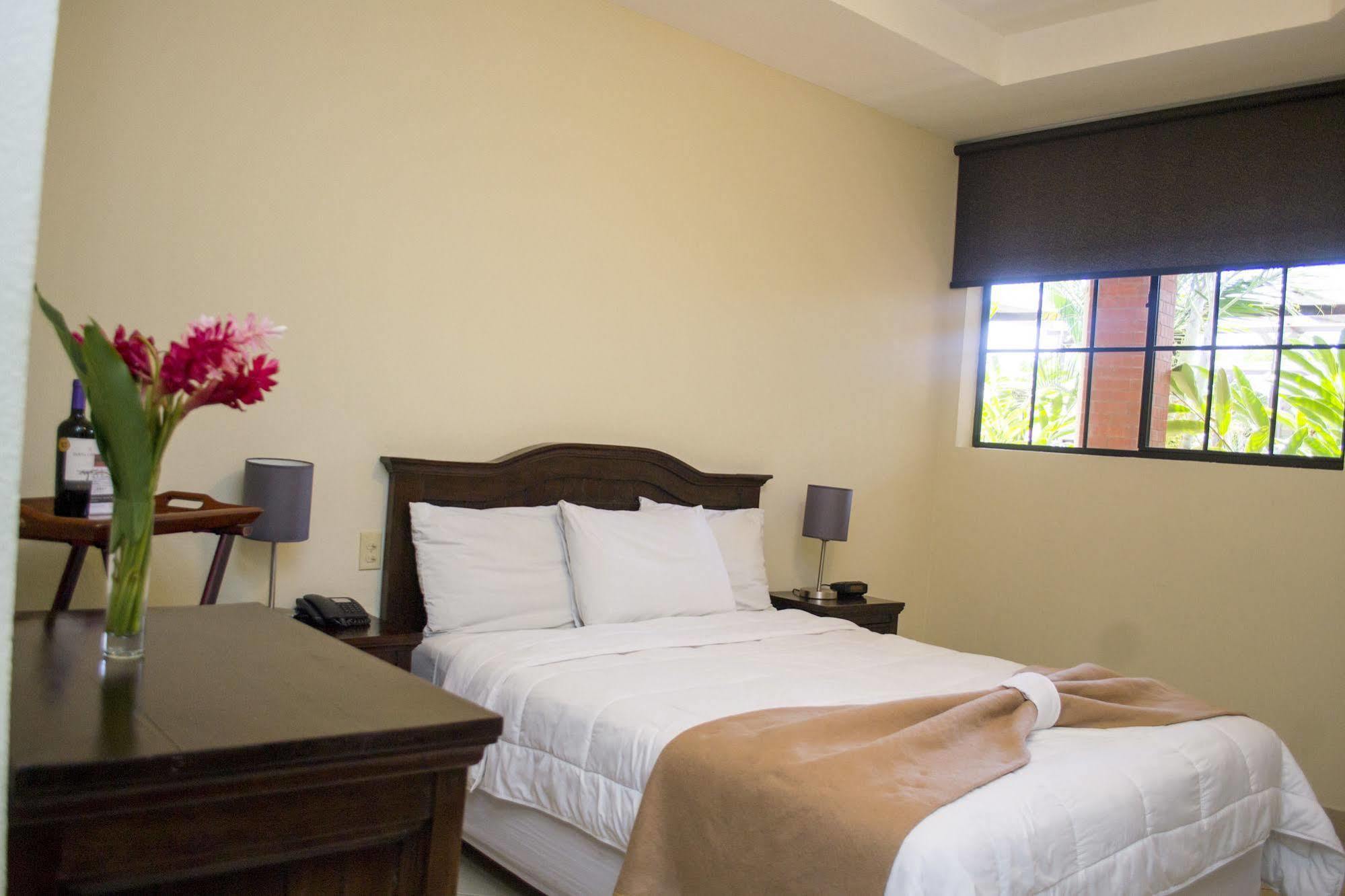 Farallones Hotel Chinandega Kültér fotó