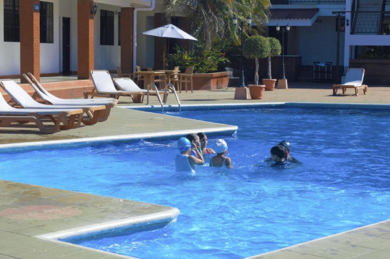 Farallones Hotel Chinandega Kültér fotó