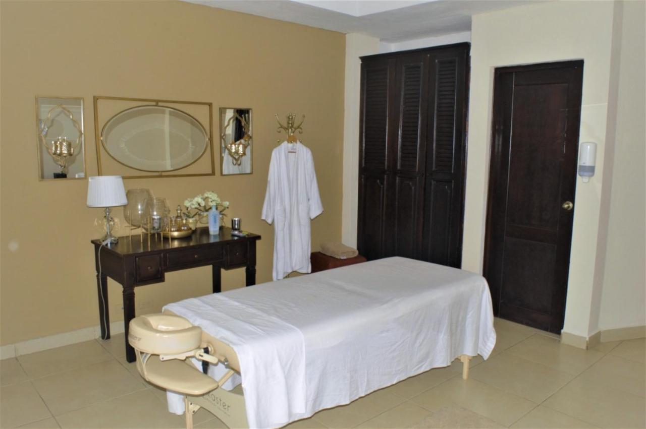 Farallones Hotel Chinandega Kültér fotó